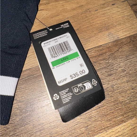 Under Armour Black Seamless Sports Bra | Women’s Large | NWT - Picture 3 of 5